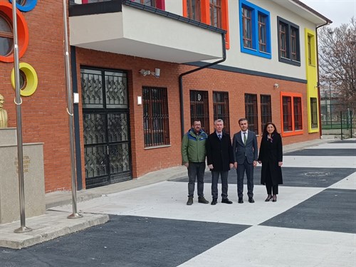 Kaymakamımız Sayın Ali Sırmalı, Yapımı Devam Eden Ege Anaokulu'nu Ziyaret Ederek İncelemelerde Bulundu