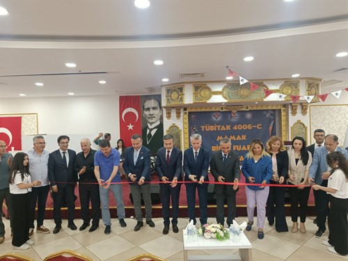 Kaymakamımız Sayın Ali Sırmalı, İlçe Millî Eğitim Müdürlüğümüzce Düzenlenen TÜBİTAK 4006-C Bilim Fuarı Festivaline İştirak Etti